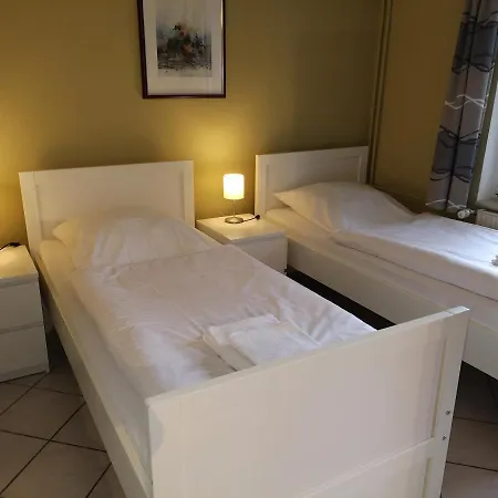 Zur Post דירה אוטין